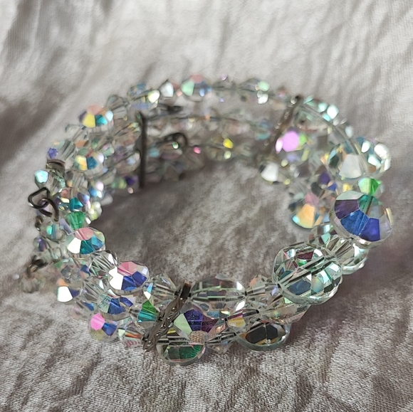 Triple Strand Vintage Memory Wire Crystal Clear Aurora Borealis Bracelet Small - Picture 5 of 12